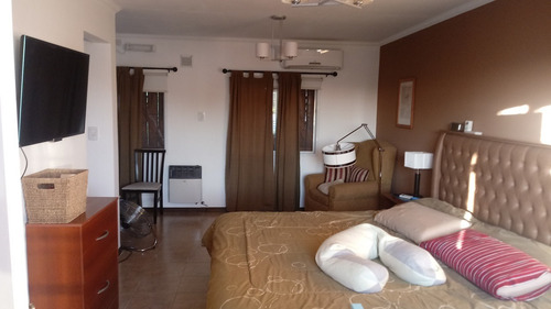 Imagen 6 de 9 de Muy Buen Chalet Con 3 Dormitorios