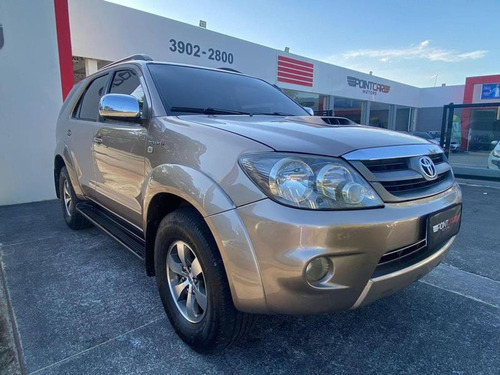 Toyota Hilux SW4 SRV D4-D 4x4 3.0 TDI Dies. Aut