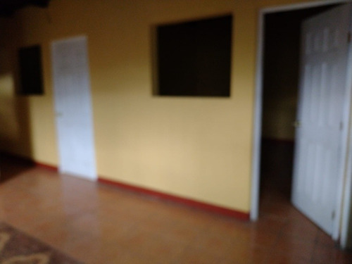 Imagen 3 de 13 de Casa De 2 Niveles En Zona 3 La Esperanza (negociable)