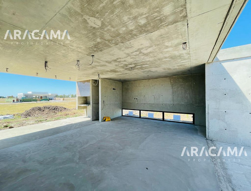 Imagen 9 de 20 de Casa En Venta En Lares De Canning - Canning