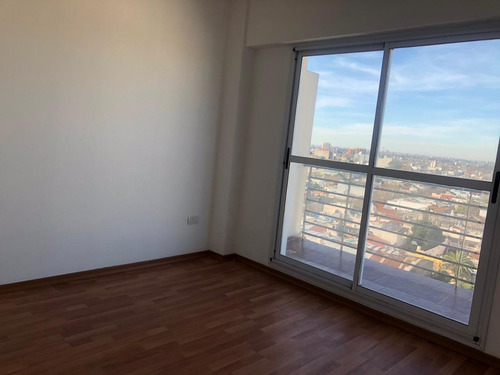 Imagen 9 de 16 de Venta De Semipiso 3 Ambientes Floresta