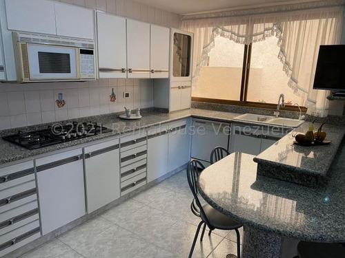 Imagen 12 de 27 de Espectacular Casa En Venta En Colinas De Bello Monte #22-10895