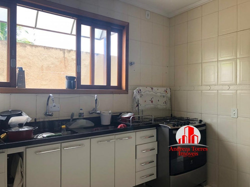 Casa Alto Padrão Para Venda Em Centro Tremembé-sp - 635