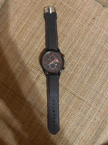 Reloj Adidas - Color Negro Con Rojo - Hay Que Ponerle Pila (Usado)