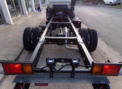 Imagen 15 de 15 de Isuzu Npr 75 Cabina Simple 5.2 L 153cv Chasis Largo 0km My22