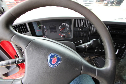 Imagem 13 de 15 de Scania P310 Bitruck 4 Eixos - Carroceria 9,20m - Completa