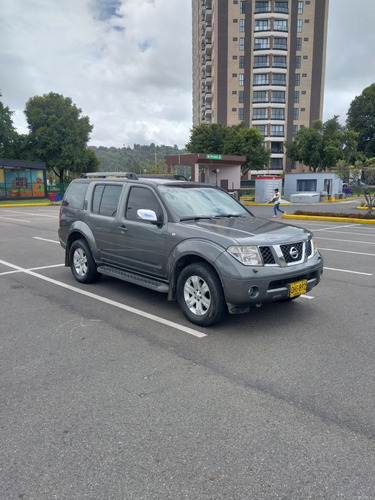 Nissan Pathfinder 4.0 R51 Le Premium