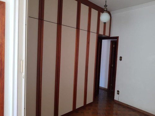 Imagem 14 de 30 de Apartamento Todo Reformado Com: Dois Quartos, Sala Um Banheiro Social E Dependência. - Ap5595