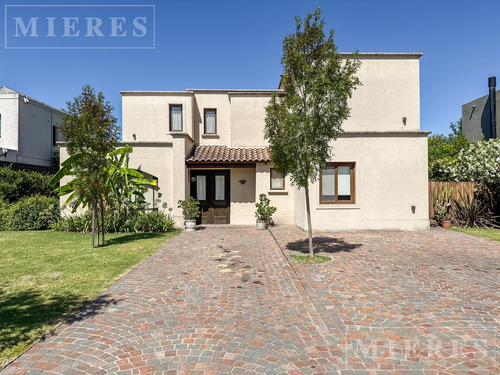 Casa En Venta En Barbarita - Lote Interno - Bancalari