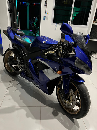 Yamaha R1 2006 Impecable