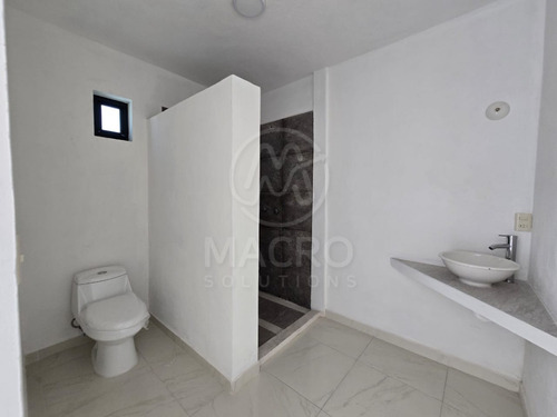 Casa En Venta En Col. Plan De Ayala Con Jardín Apta A Créditos