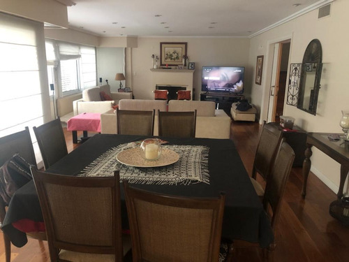 Imagen 6 de 30 de Importante Chalet En 2 Plantas , Inmejorable Ubicacion .