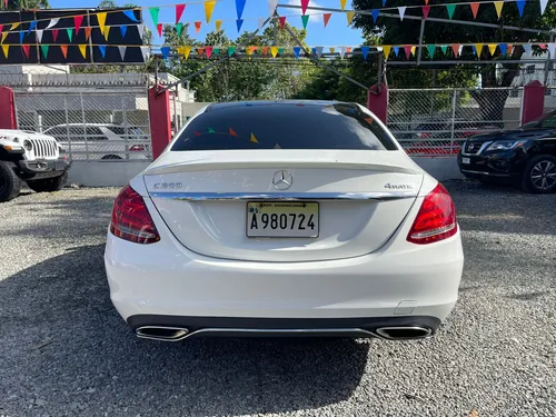 Mercedes Benz C300 2016