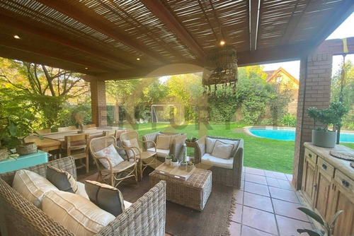 Arriendo Casa En Condominio Los Trapenses