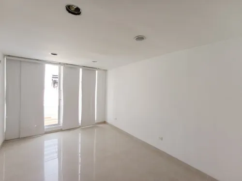 Casa En Venta En La Riviera. Cod V30503