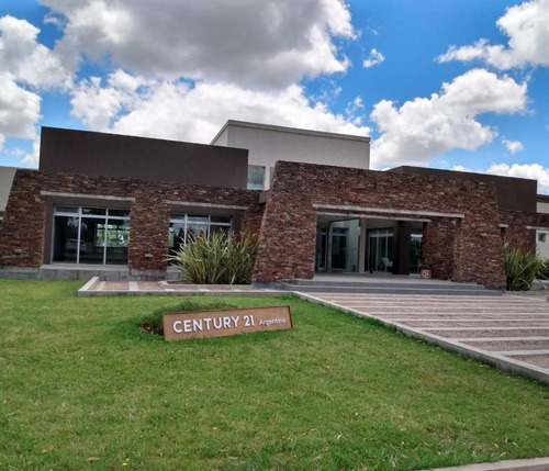 Imagen 9 de 20 de Casa En Venta De 3 Dormitorios Con Cochera En Campos De Roca Ii