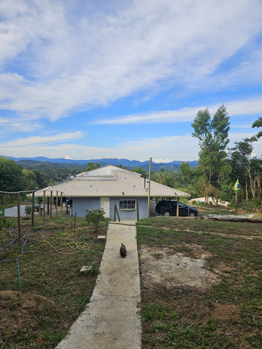 Chácara Em Minas Gerais C/ 3.600m2 E Ecologicamente Correta.
