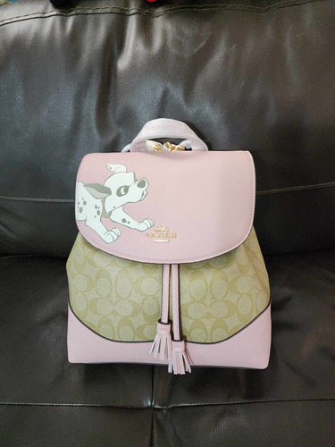 Mochila Escolar Para Mujer Disney Pelicula 101 Dalmatas Cruella De Vil Coach De Cuero Con Papeles Y Cubre Polvo Original