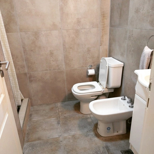 Imagen 11 de 15 de Luján Alojamiento Hospedaje Temporal Departamento Equipado ($10.000/dia Consulte Descuento Por Varias Noches/ Semana / Mes) Zona Universidad. Incluye Cochera. Inmejorable Ubicación