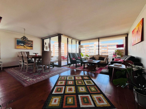 Departamento En Venta De 4 Dormitorios En Las Condes
