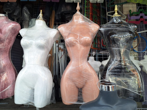 Maniquie Buchon De 3/4 Blanco Carne Negro Dorado Rosa Morado (Usado)