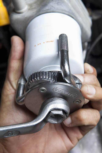 Llave Tipo Araña Para Filtro De Aceite Stanley (79-043)