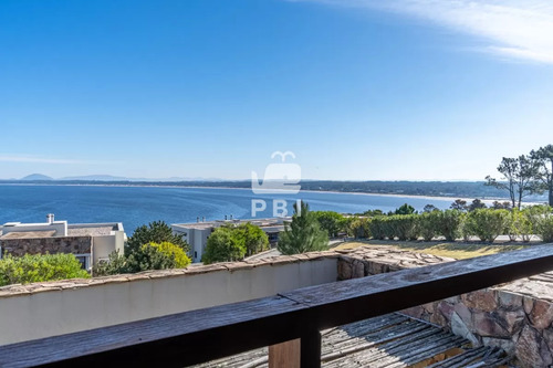 Apartamento En El Lomo De La Ballena 2 Dormitorios - Quartier Punta Ballena - Ref : Pbi489