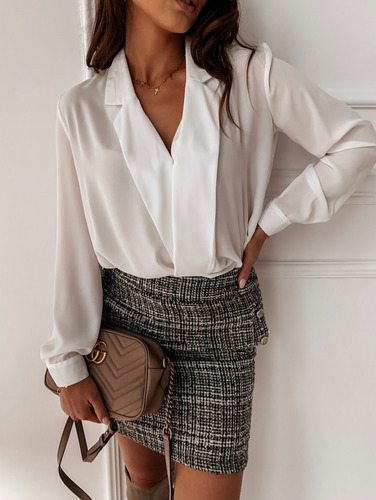 Camisa De Mujer Con Cuello En V De Manga Larga De Color Liso