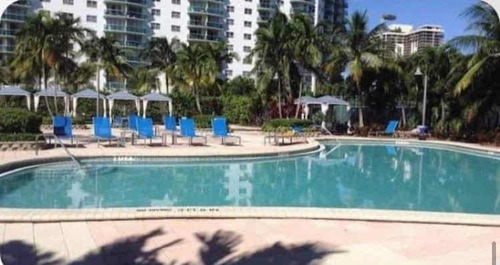 Alquiler Miami Sunny Isles Ocean Reserve Frente Al Mar ,el Precio Incluye Cochera Cerrada Y Equipamiento Para Playa