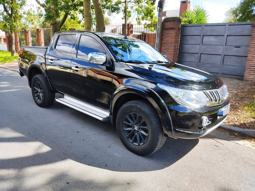 Mitsubishi L200 2.5 Cd 4wd High-power Di-d At5 Cuero 2016