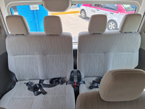 Nissan Urvan 2.5 15 Pas Amplia Aa Mt