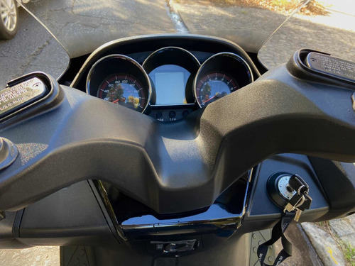 Imagen 4 de 8 de Kymco Down Town 300i