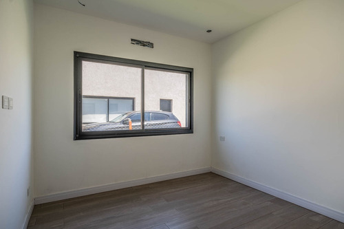 Casa A Estrenar De 4 Ambientes Con Pileta En Horizontes Al Sur Canning