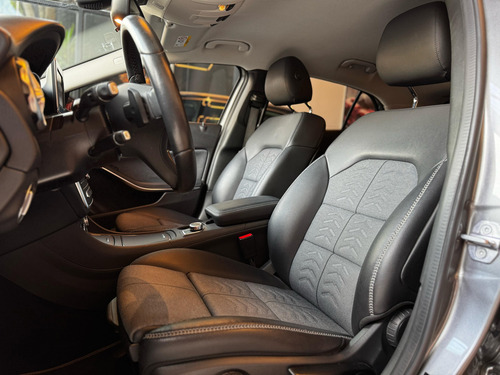Mercedes-Benz Classe GLA 1.6 Style Turbo Flex 5p