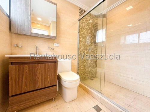 Apartamento En Venta En Altamira Chacao Caracas Angela Tochon Remodelado