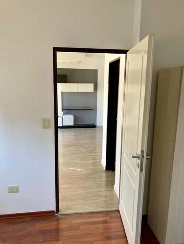 Imagen 8 de 13 de Departamento En Venta En Parque Chas
