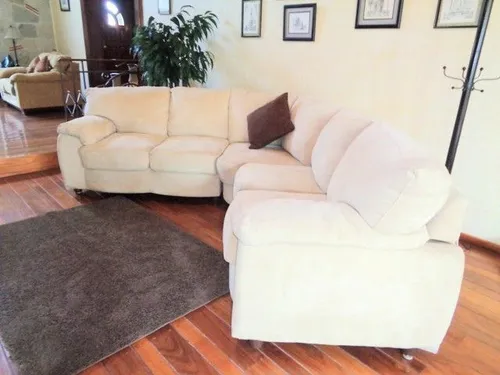 Hermosa Residencia En Jurica Con Bungalow Independiente T.1,050 M2, C.890 M2,..