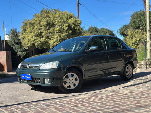 Chevrolet Corsa 1.8 Gl Aa Dh 4P