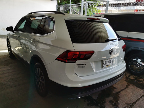 Imagen 11 de 15 de Tiguan Comfortline Plus Impecable 2018