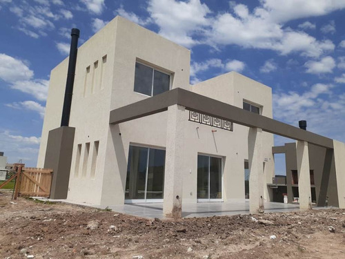 Imagen 12 de 13 de Casa En Venta En Canning
