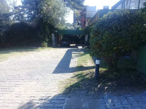 Imagen 1 de 8 de Vendo O Alquilo Dpto Buen Precio A Metros De La Playa Verano