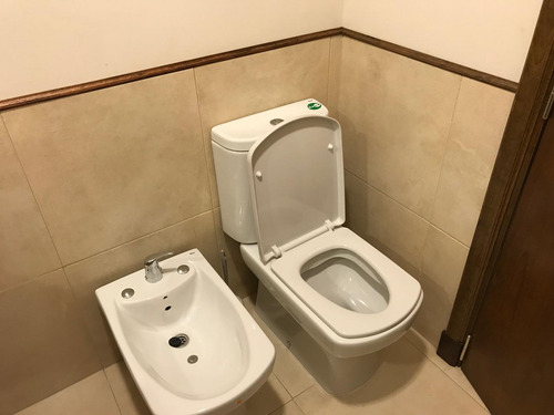 Oficina En Roldan Centro. Ideal Consultorios/oficinas