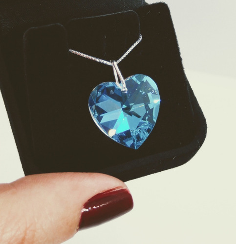 Imagem 3 de 6 de Colar Coração Cristal Swarovski Blue Ab 2,0 Cm - Prata 925