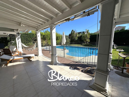 Casa En Venta En La Lomada, Pilar, G.b.a. Zona Norte