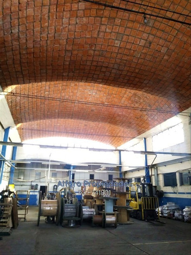 Industrial De Alto Metraje