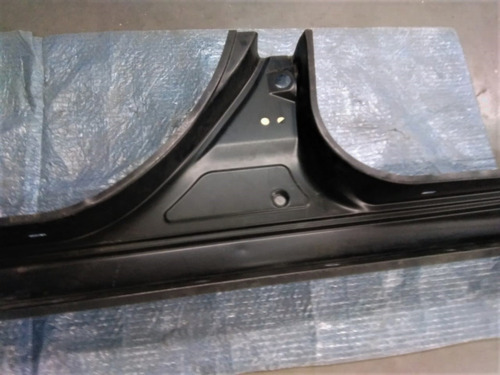 Estribo Inferior Derecho Daihatsu Terios Bego