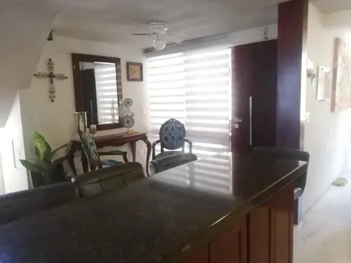 Casa En Venta En Contry La Silla