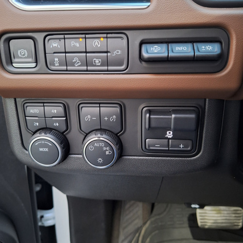 Chevrolet Tahoe 6.2 High Country 4X4 At