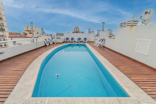 Venta Departamento 2 Ambientes Al Frente, Piso Alto, Balcón Y Cochera Cubierta En Nuñez