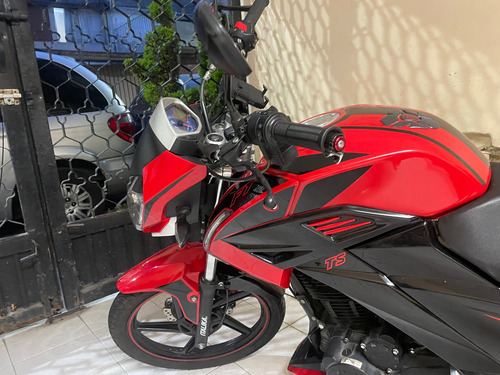 Ft250ts Color Rojo Con Negro.